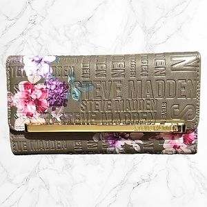 Steve Madden Logo Bar Trifold Floral Wallet